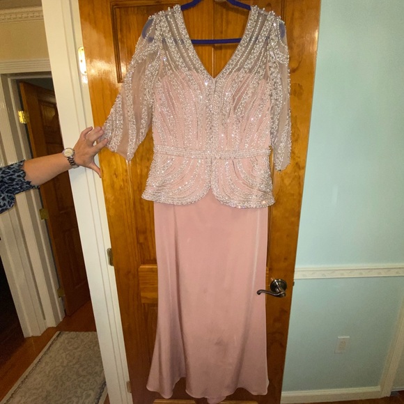 Lucci Lu Gown - Picture 6 of 10